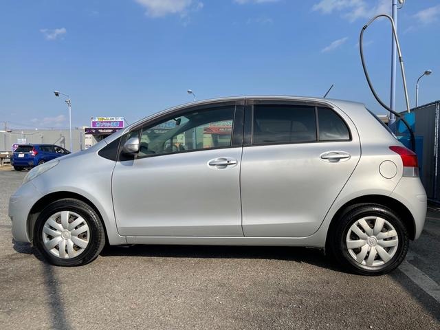 TOYOTA VITZ F