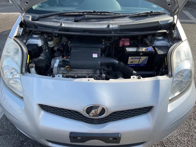 TOYOTA VITZ F