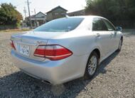 Toyota Crown Royal Saloon