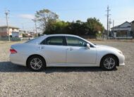 Toyota Crown Royal Saloon