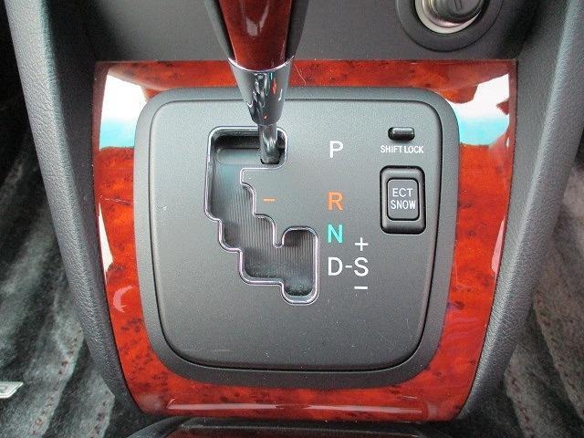 Toyota Harrier 240G