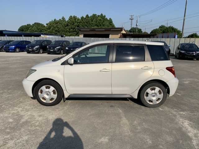 Toyota IST