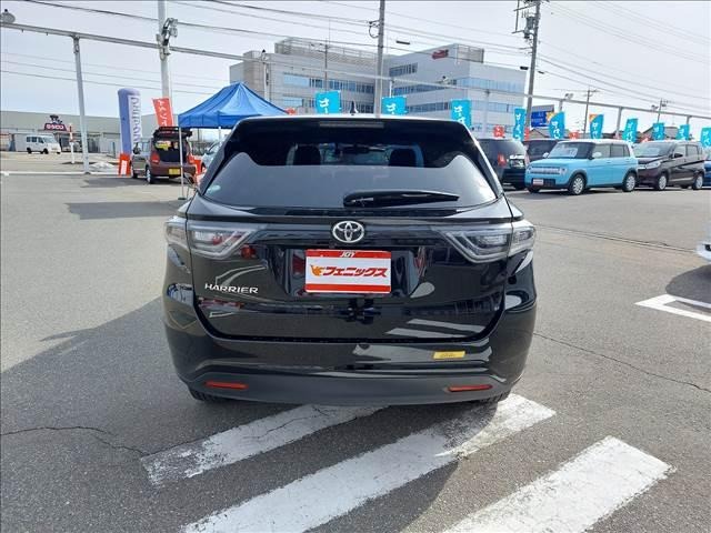 TOYOTA HARRIER ELEGANCE