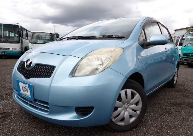 Toyota Vitz F package