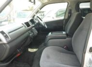 TOYOTA HIACE VAN LONG SUPER GL