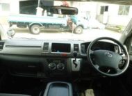 TOYOTA HIACE VAN LONG SUPER GL