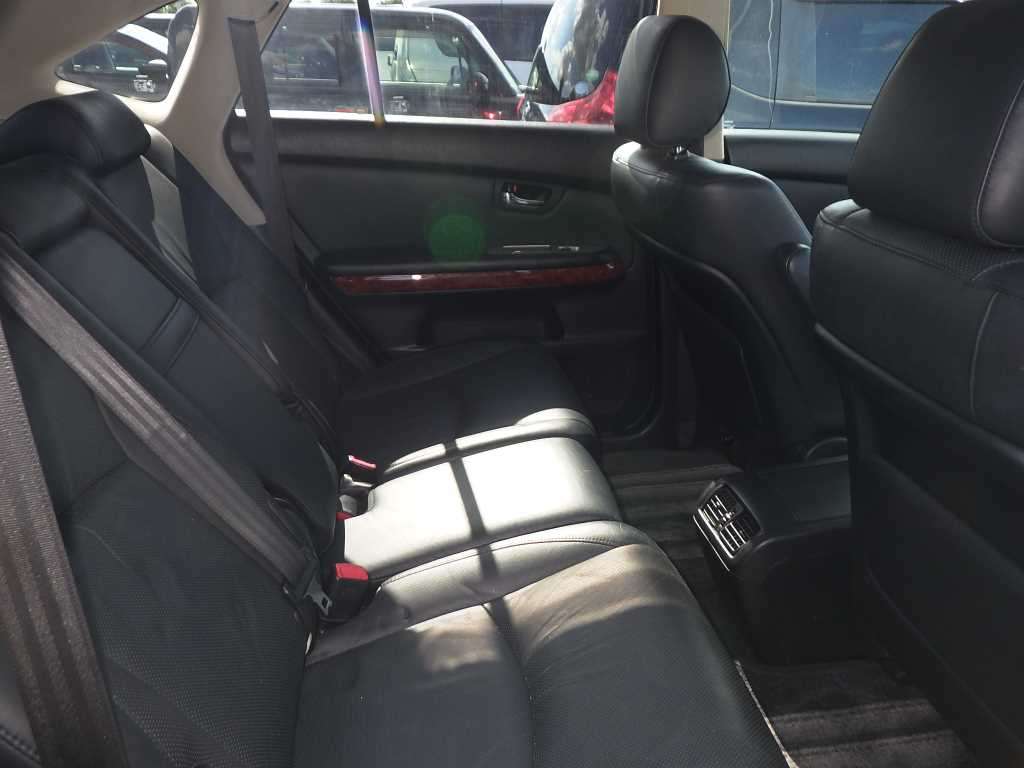 Toyota Harrier  Sunroof