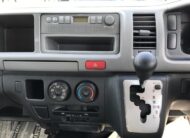 TOYOTA HIACE VAN LONG DX