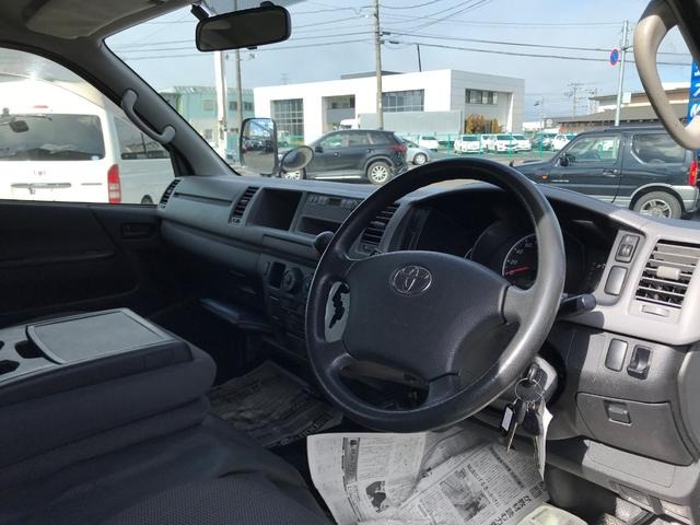 TOYOTA HIACE VAN LONG DX